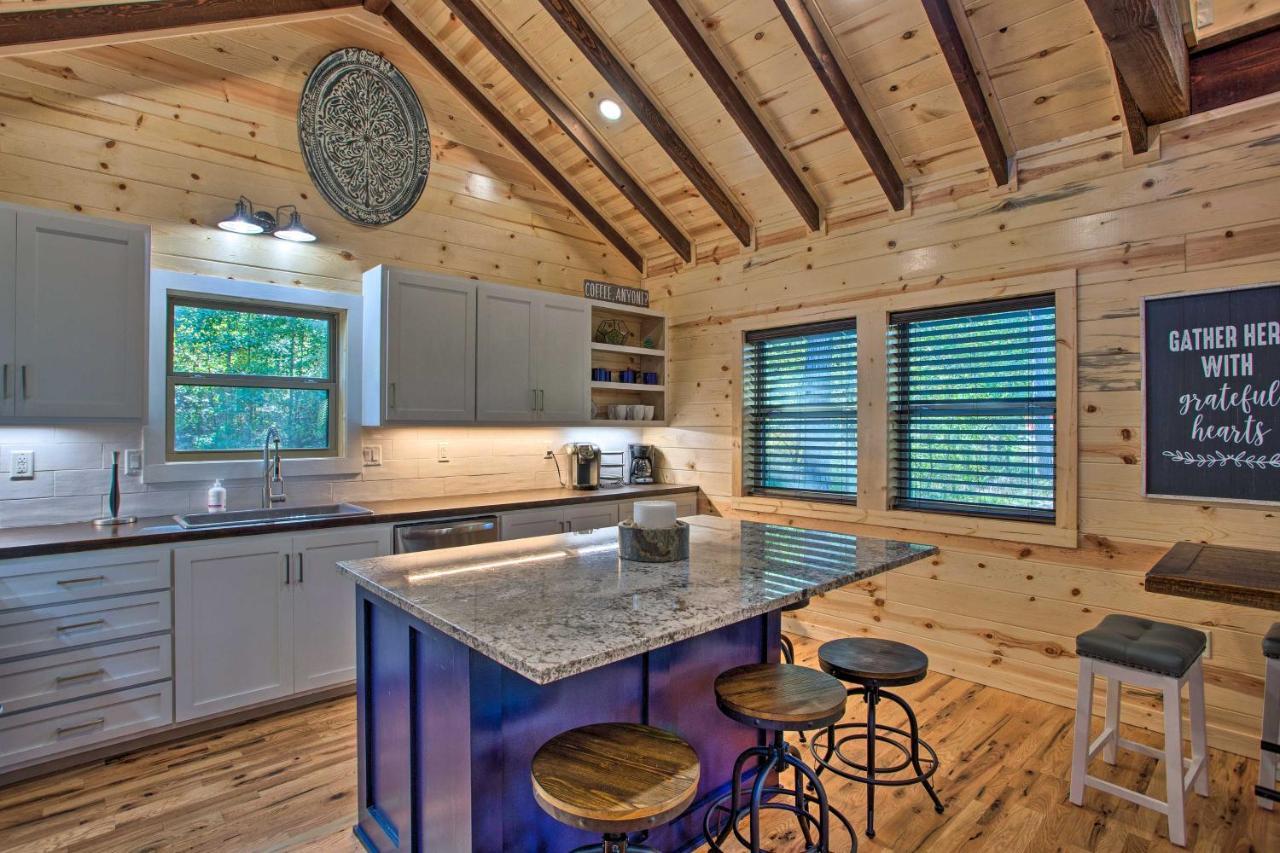 Luxe Broken Bow Cabin Game Room, Fire Pit And Deck! Luaran gambar